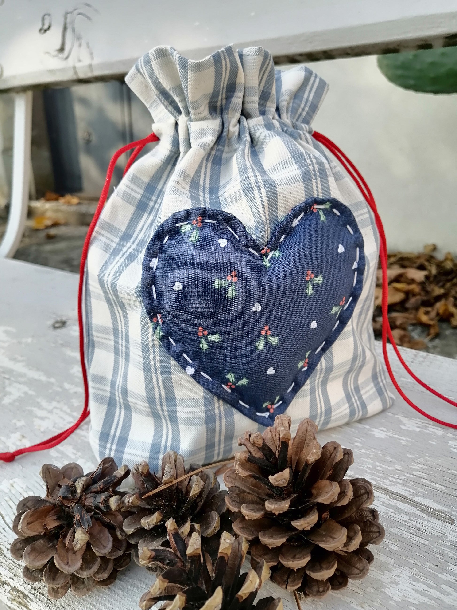 Tutorial sacchetto con laccetti – Pezze di Pat